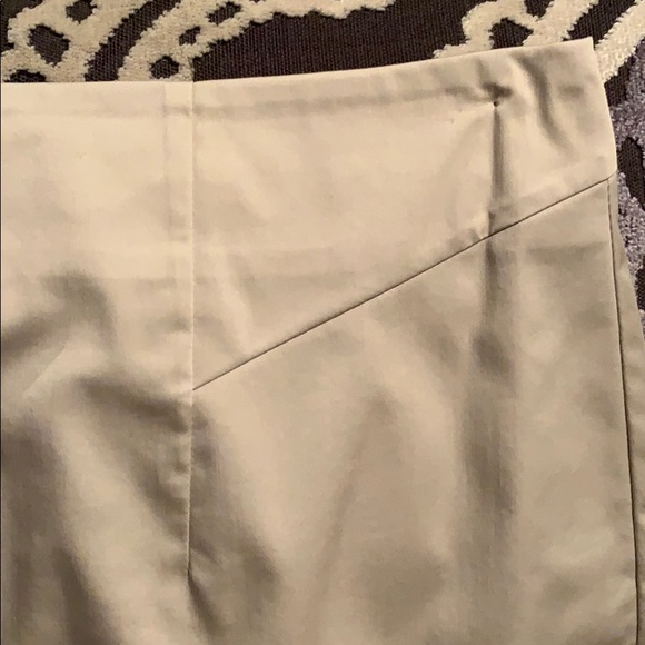 Ann Taylor Khaki pencil skirt - Picture 5 of 6